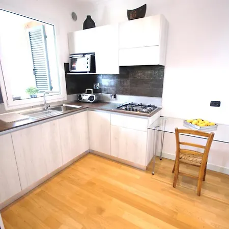 Loft Bayview 아파트